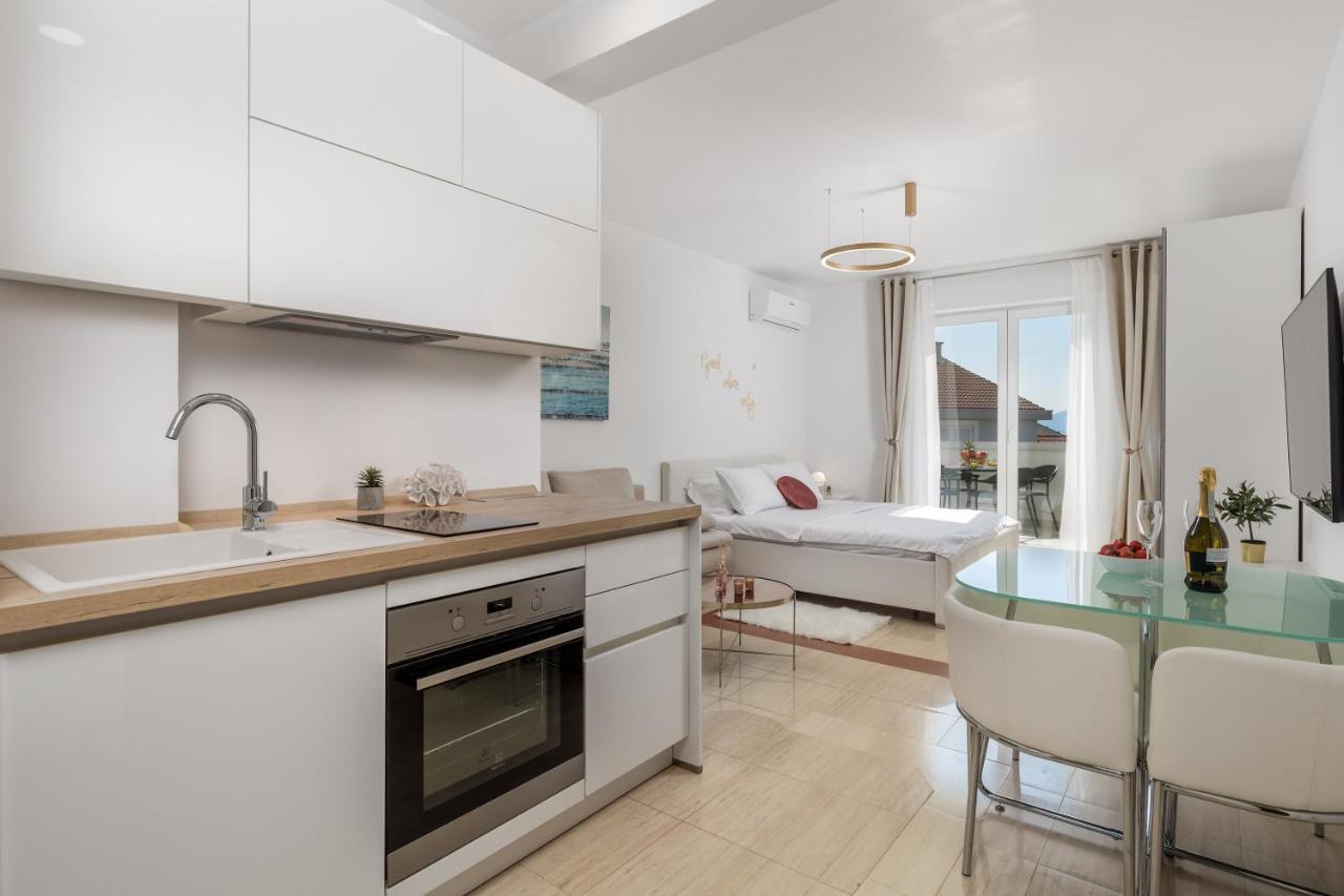 Luxury Studio Apartment Honeymoon Selce Exteriör bild